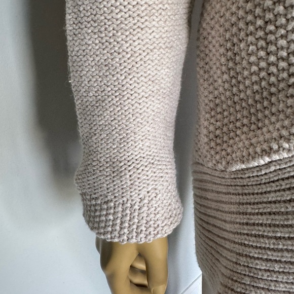 RW&CO. Cream Cowl Neck knit Sweater. Ptp 19” length 25” - Picture 7 of 10